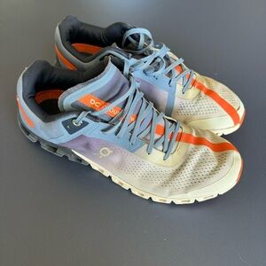 On Running Cloud 5 Waterproof Casual Sneaker, Size 12 White and blue.